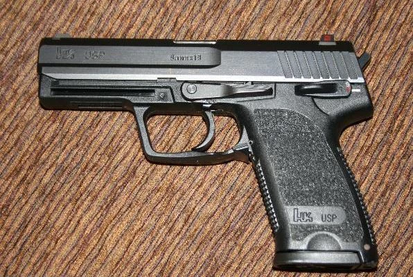 Συναγερμός στην ΕΛΑΣ – Εκλάπησαν όπλα από το ΑΤ Εξαρχείων